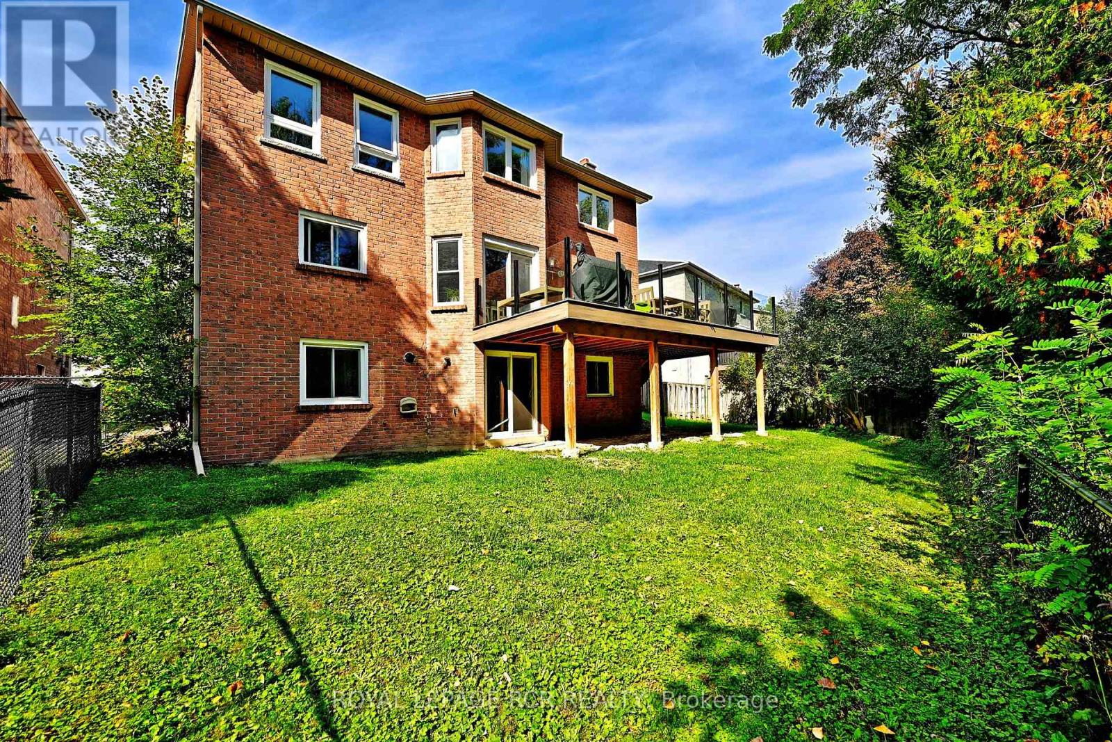5 Tannery Creek Crescent, Aurora, Ontario  L4G 5N3 - Photo 37 - N12431728