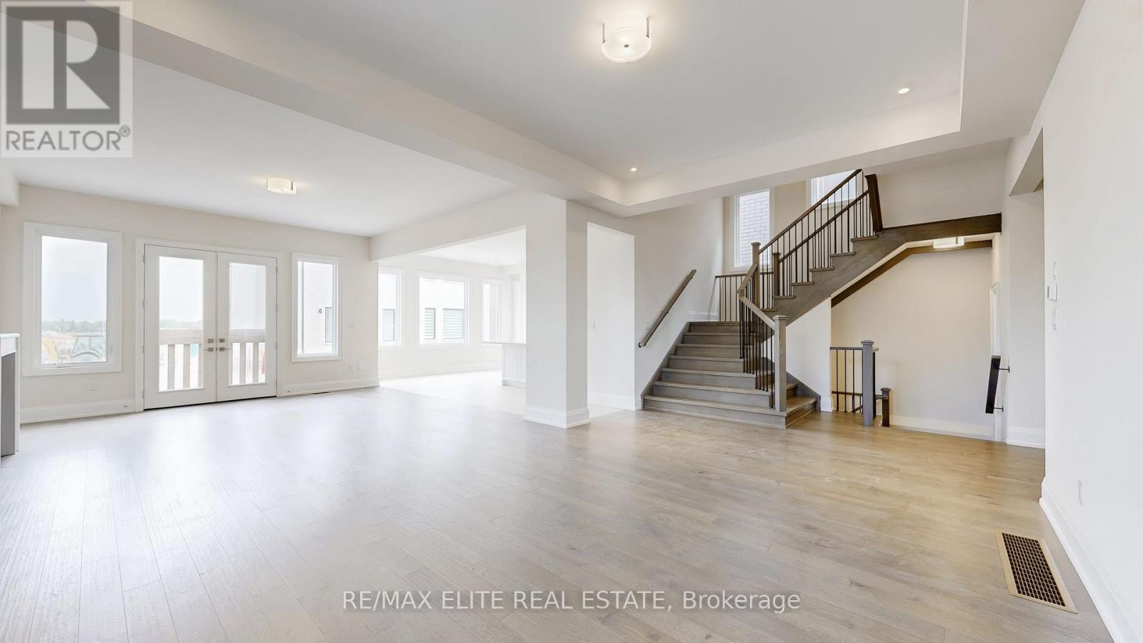 11 Dwell Avenue, Markham, Ontario  L6C 3R3 - Photo 17 - N12441712