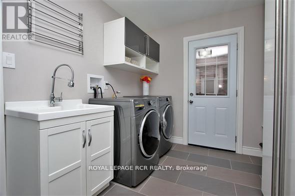 5 Tannery Creek Crescent, Aurora, Ontario  L4G 5N3 - Photo 34 - N12431728