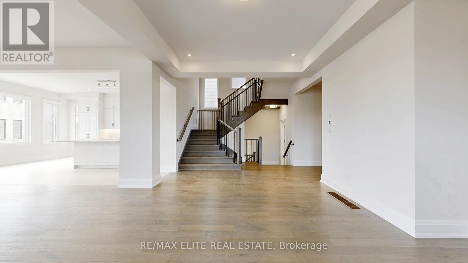 11 Dwell Avenue, Markham, Ontario  L6C 3R3 - Photo 18 - N12441712