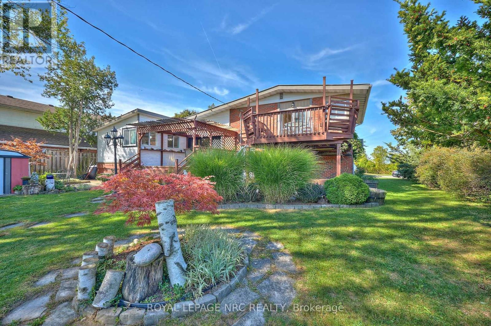 81 Riverview Boulevard, St. Catharines, Ontario  L2T 3L9 - Photo 9 - X12448078