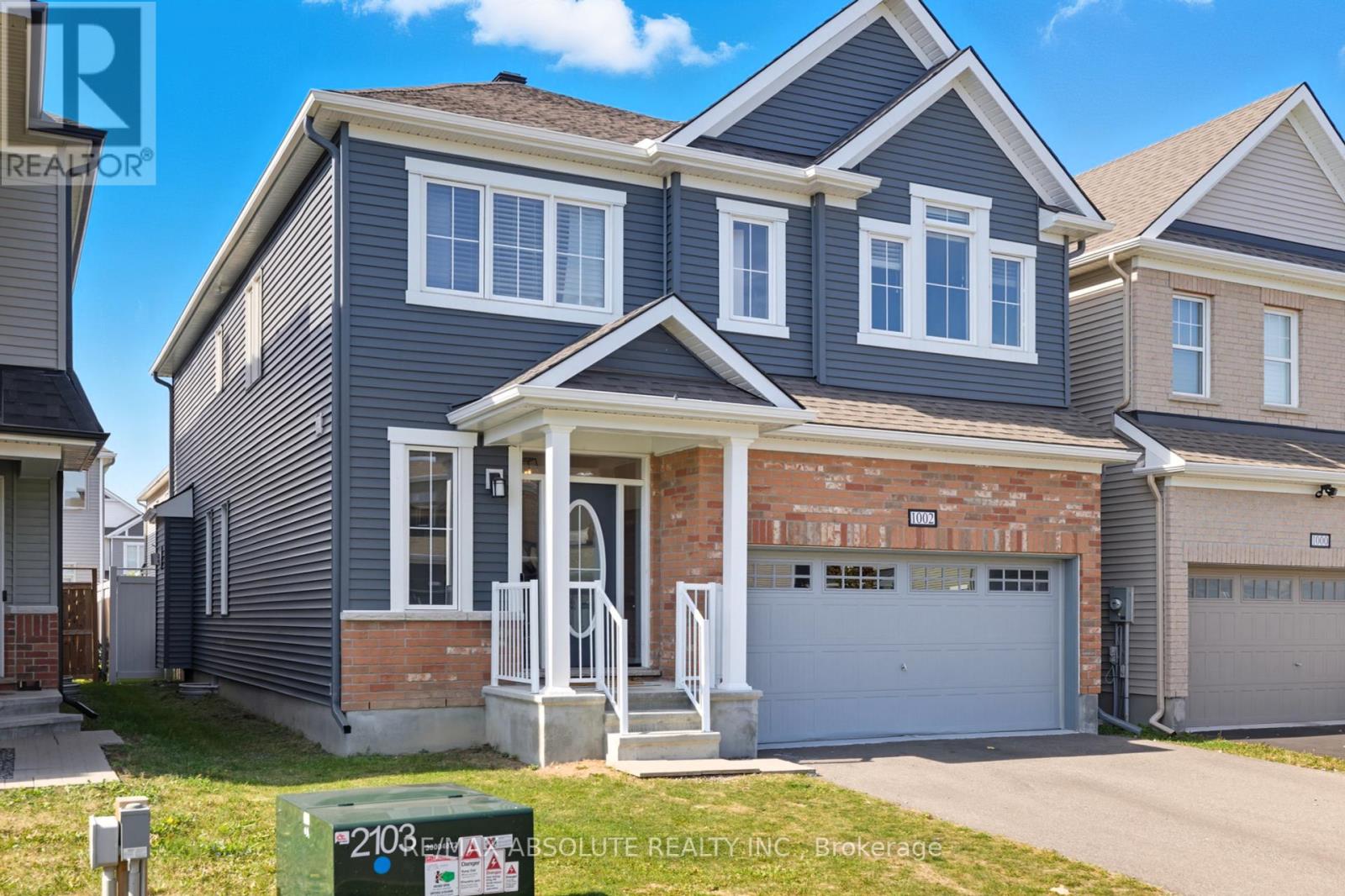 1002 Cottontail Walk, Ottawa, Ontario  K1G 3H1 - Photo 2 - X12448313