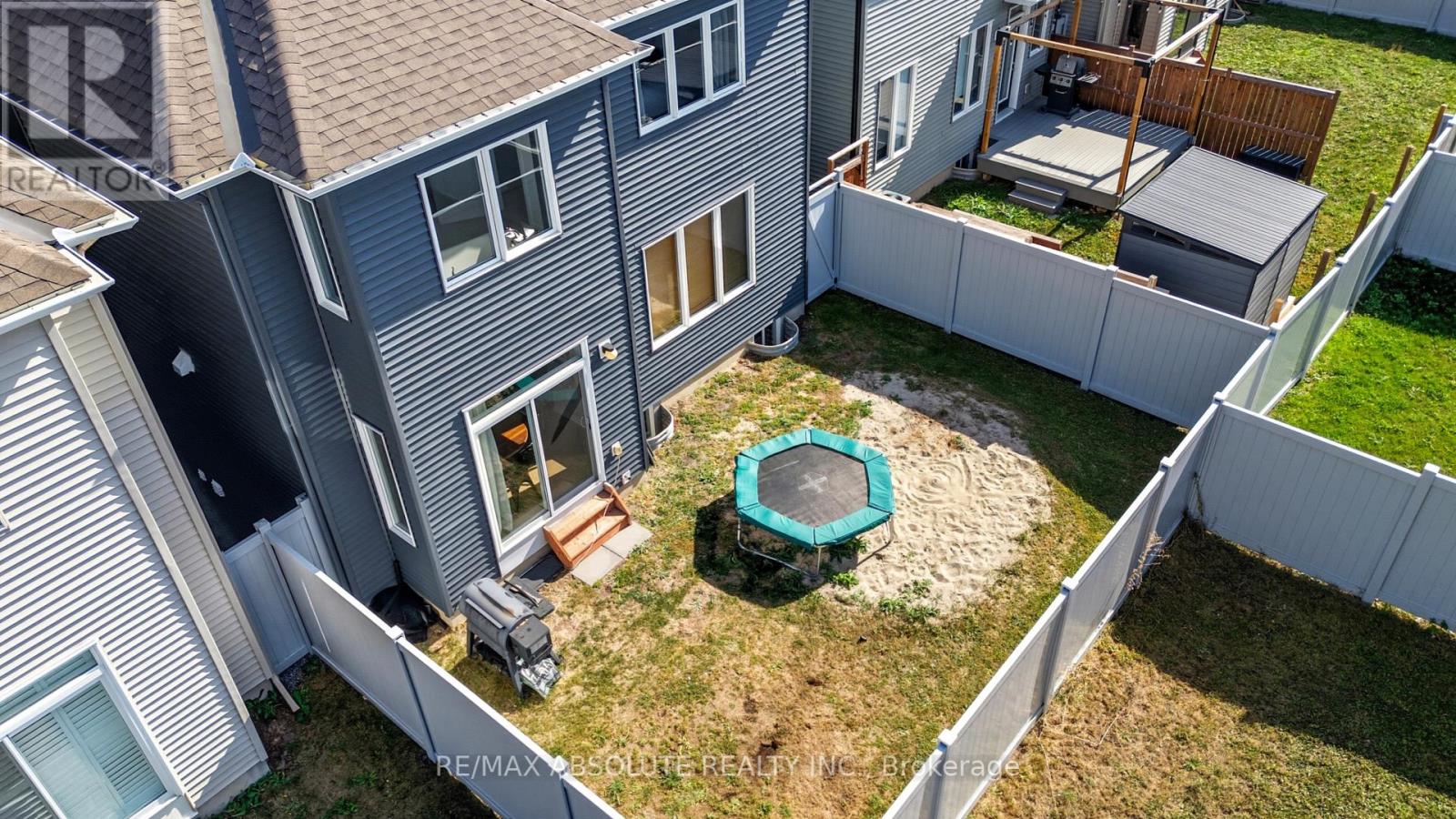 1002 Cottontail Walk, Ottawa, Ontario  K1G 3H1 - Photo 29 - X12448313