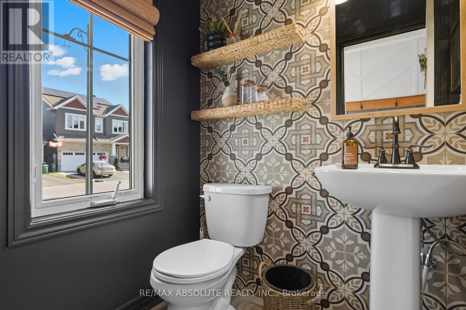 1002 Cottontail Walk, Ottawa, Ontario  K1G 3H1 - Photo 5 - X12448313