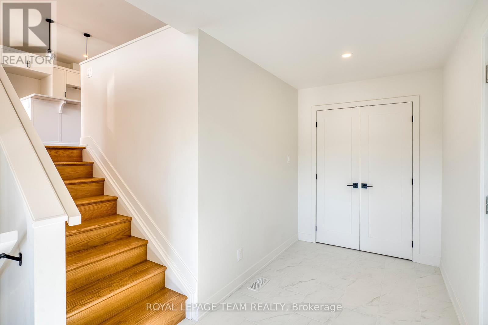 231 Pretty Drive, Lanark Highlands, Ontario  K0G 1K0 - Photo 17 - X12448316