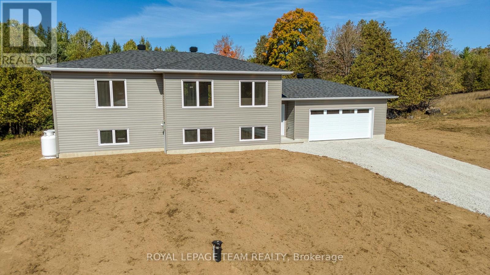 231 Pretty Drive, Lanark Highlands, Ontario  K0G 1K0 - Photo 3 - X12448316