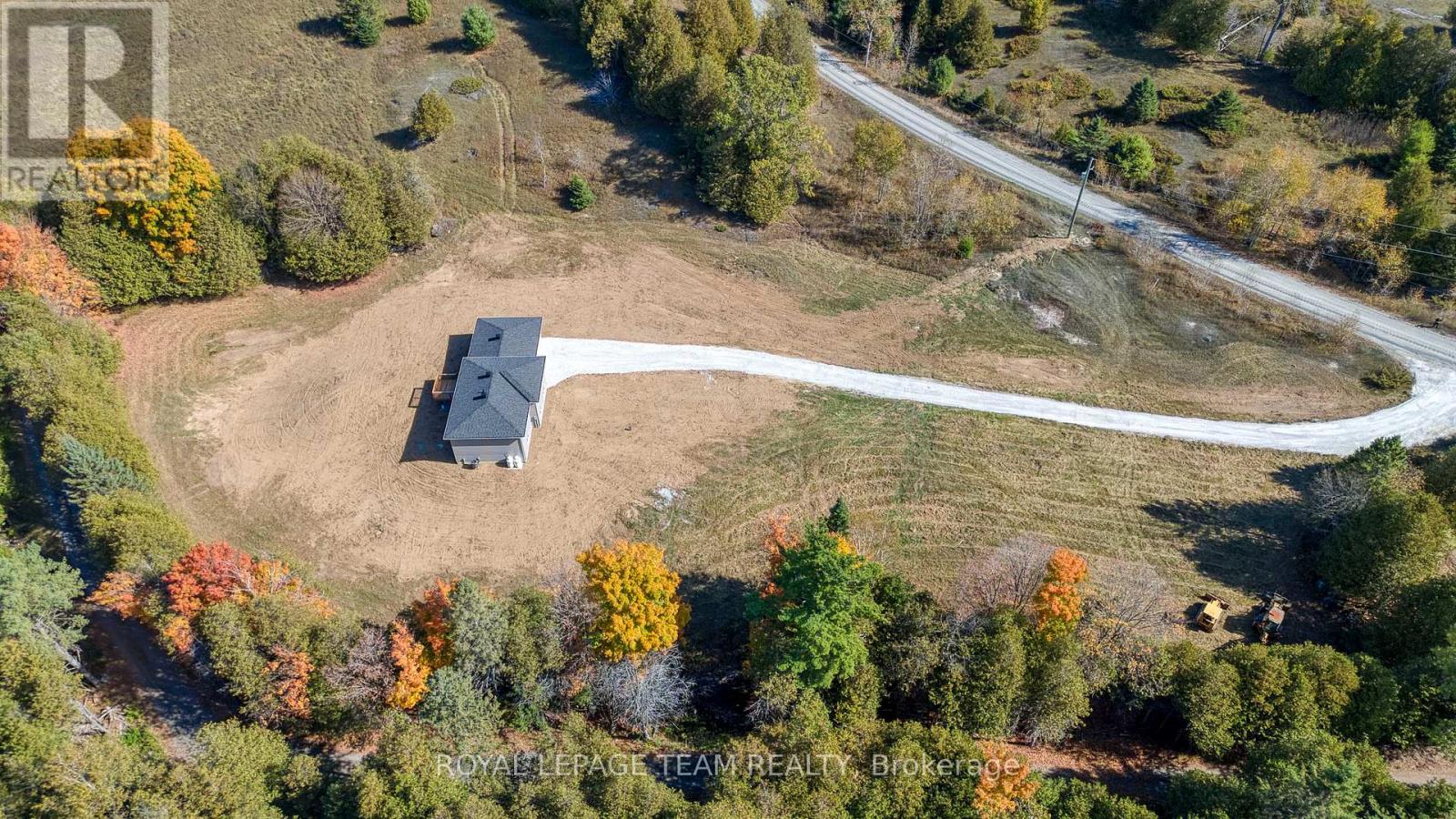 231 Pretty Drive, Lanark Highlands, Ontario  K0G 1K0 - Photo 7 - X12448316