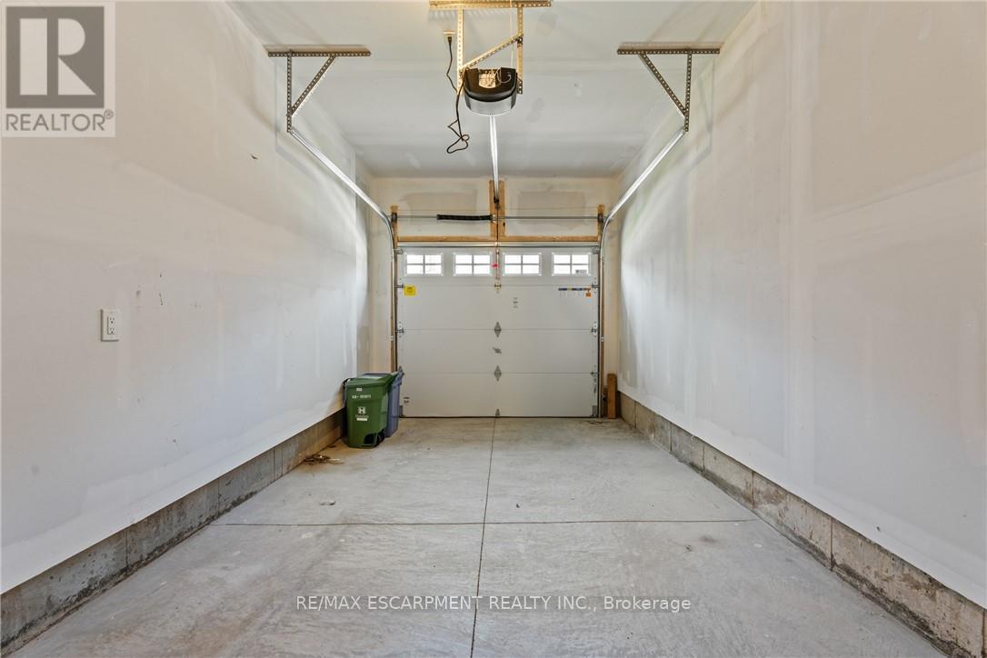 8 Linden Park Lane, Hamilton (Hill Park), Ontario  L9A 1Y1 - Photo 25 - X12448284