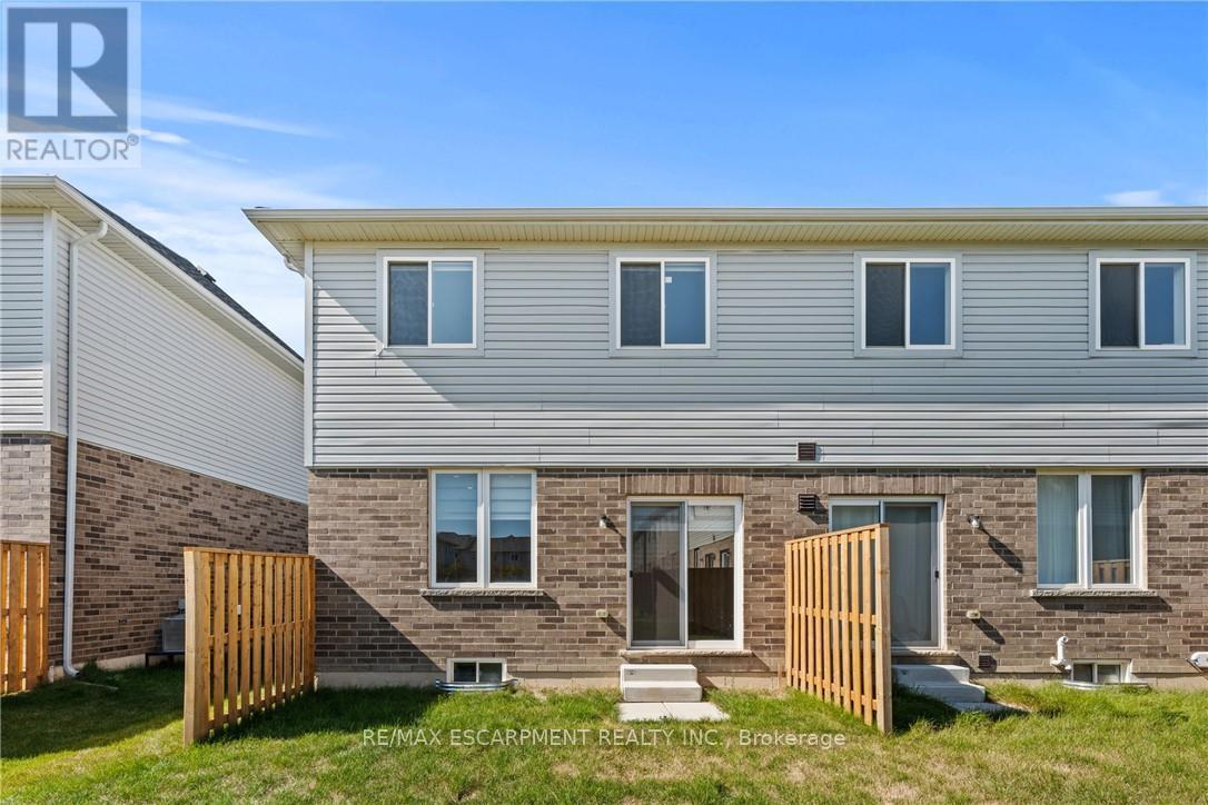 8 Linden Park Lane, Hamilton (Hill Park), Ontario  L9A 1Y1 - Photo 27 - X12448284