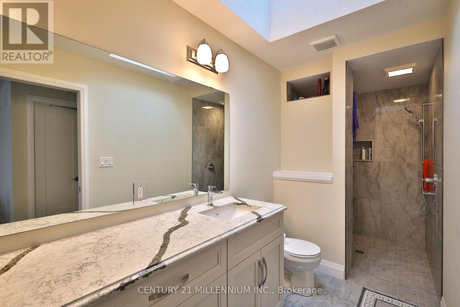 84 Melody Lane, East Luther Grand Valley, Ontario  L9W 7S8 - Photo 18 - X12448294