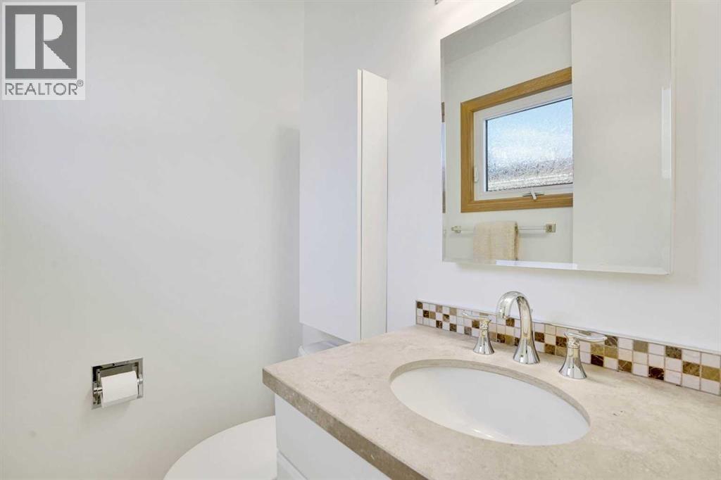 2719 Cedar Ridge Drive Sw, Calgary, Alberta  T2W 1X5 - Photo 23 - A2261869