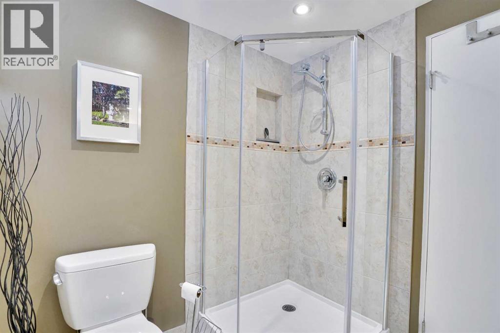 2719 Cedar Ridge Drive Sw, Calgary, Alberta  T2W 1X5 - Photo 33 - A2261869