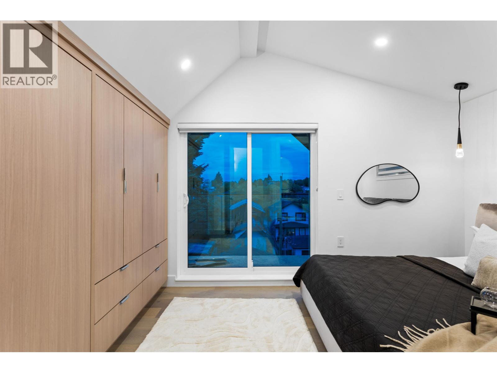 2 4176 Balkan Street, Vancouver, British Columbia  V5V 3Z2 - Photo 11 - R3049393