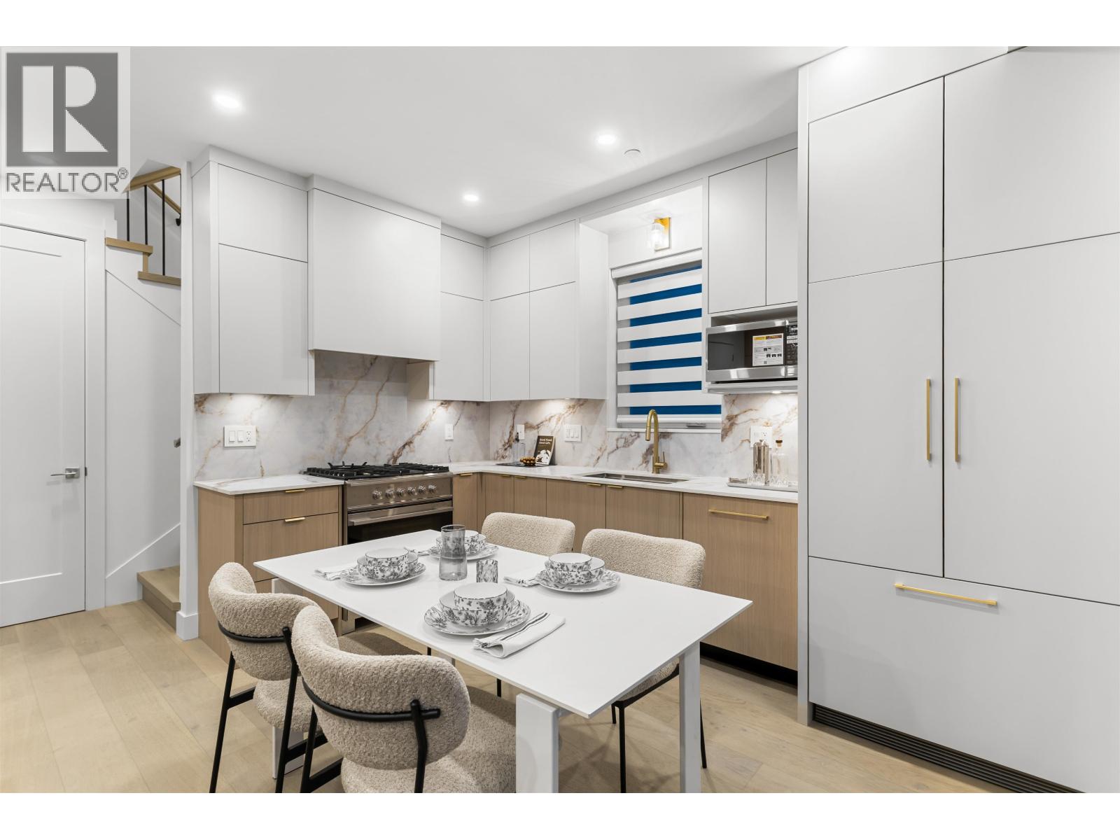 2 4176 Balkan Street, Vancouver, British Columbia  V5V 3Z2 - Photo 5 - R3049393