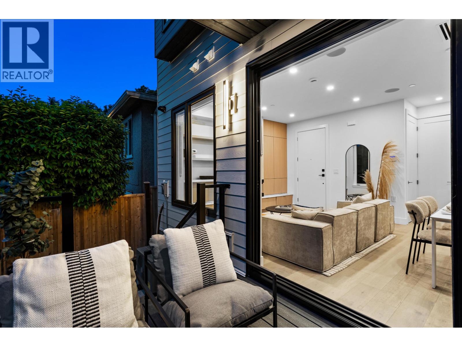 2 4176 Balkan Street, Vancouver, British Columbia  V5V 3Z2 - Photo 14 - R3049393