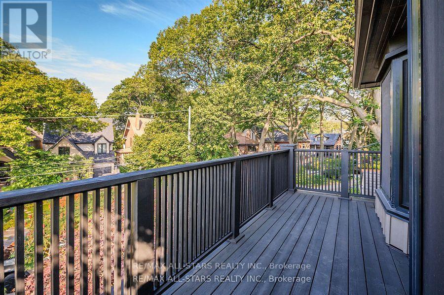 151 Balsam Avenue, Toronto, Ontario  M4E 3C2 - Photo 28 - E12447022