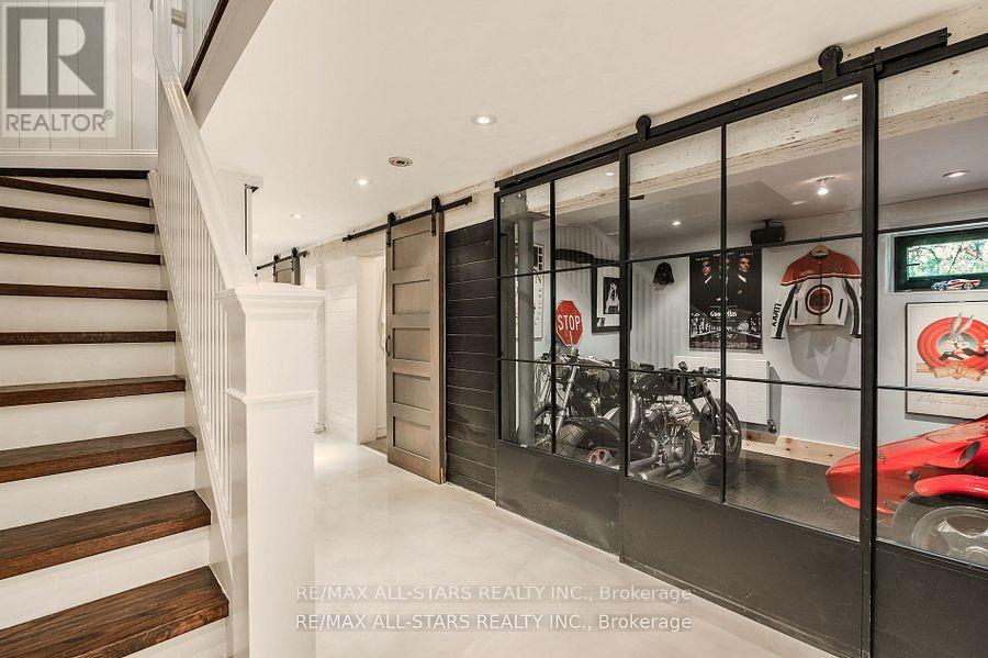 151 Balsam Avenue, Toronto, Ontario  M4E 3C2 - Photo 33 - E12447022