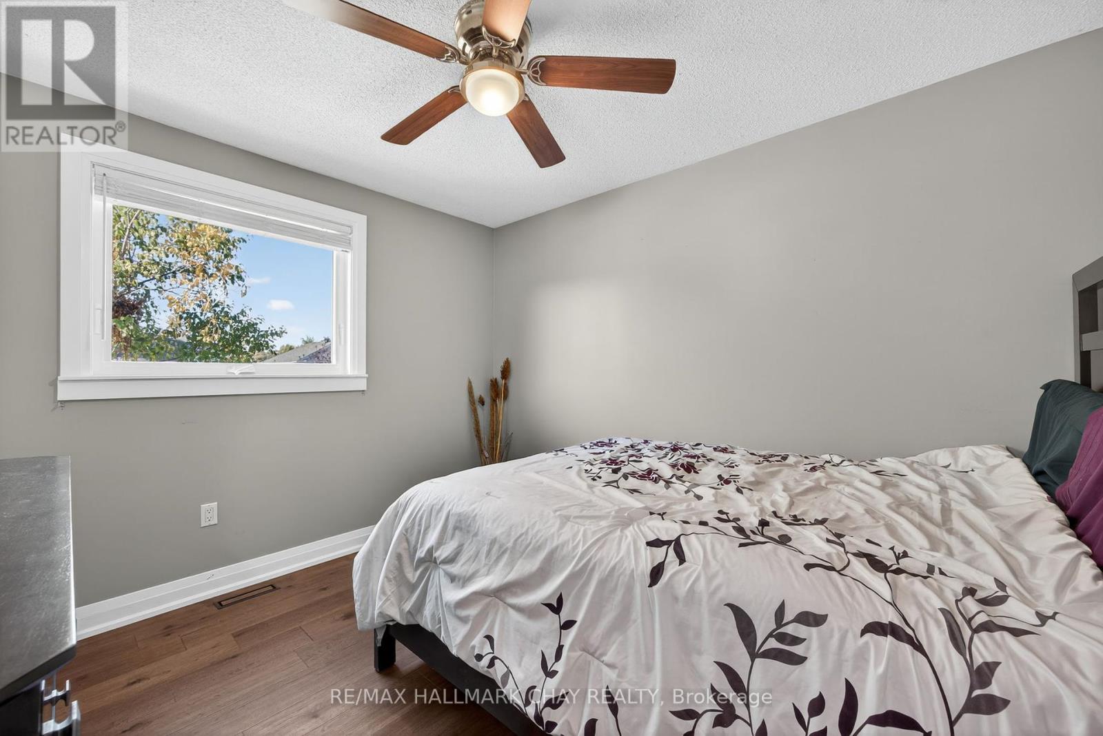 Main - 1 Knicely Road, Barrie, Ontario  L4N 6T8 - Photo 17 - S12443450