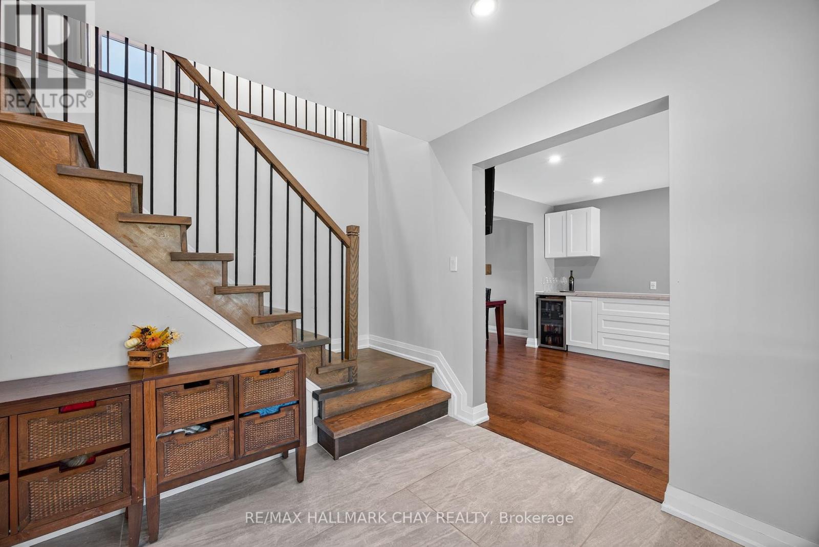 Main - 1 Knicely Road, Barrie, Ontario  L4N 6T8 - Photo 4 - S12443450