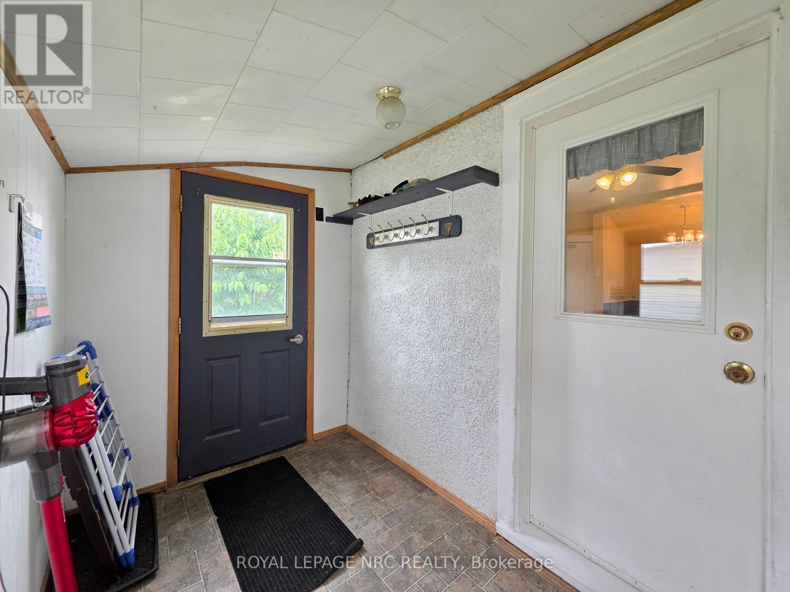 103 Main Street E, Port Colborne, Ontario  L3K 1S3 - Photo 19 - X12236889