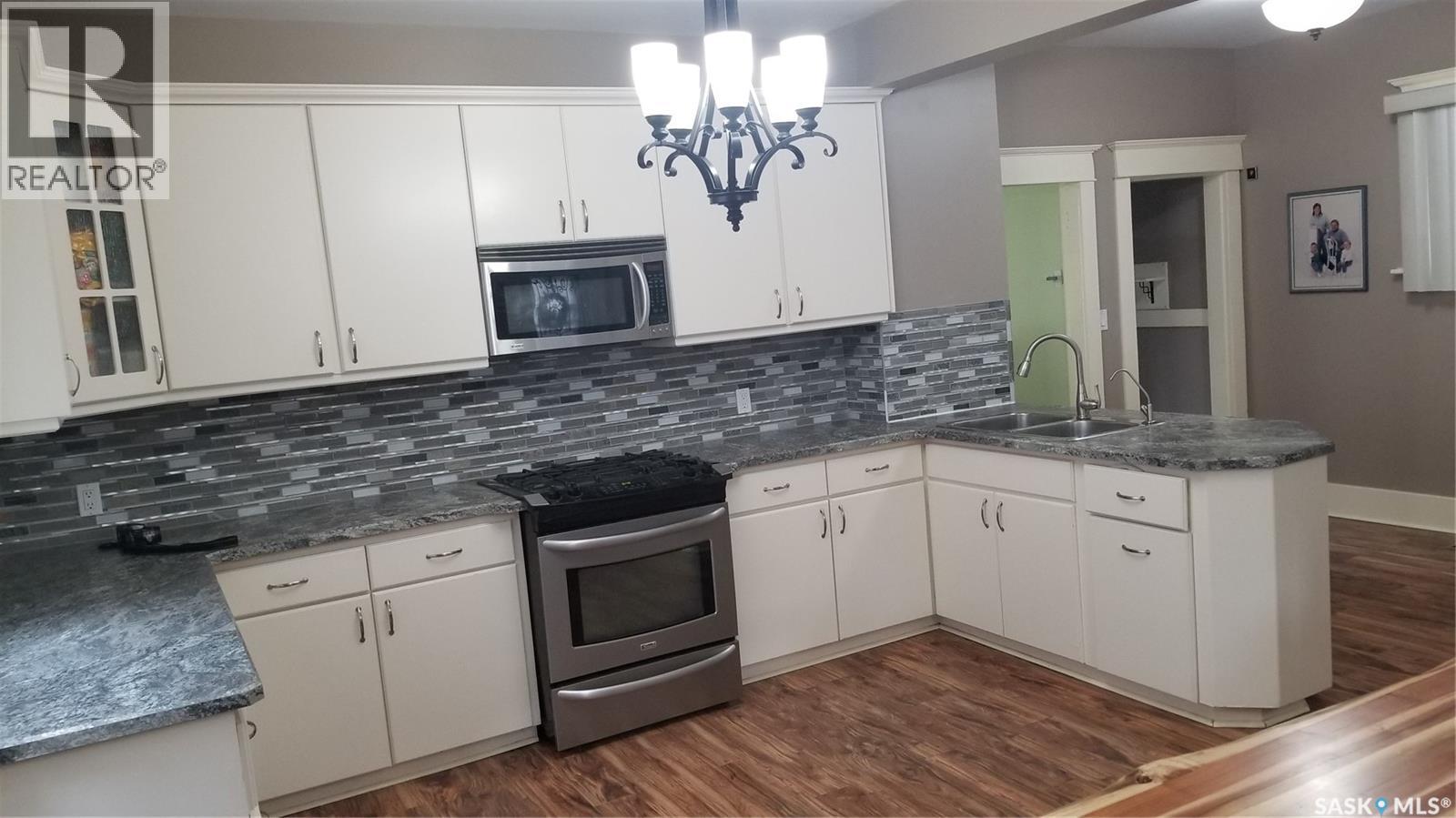 1422 Cameron Street, Regina, Saskatchewan  S4T 2T4 - Photo 10 - SK020240