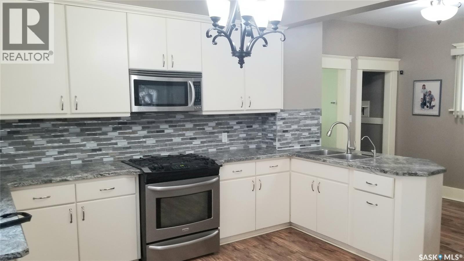 1422 Cameron Street, Regina, Saskatchewan  S4T 2T4 - Photo 6 - SK020240