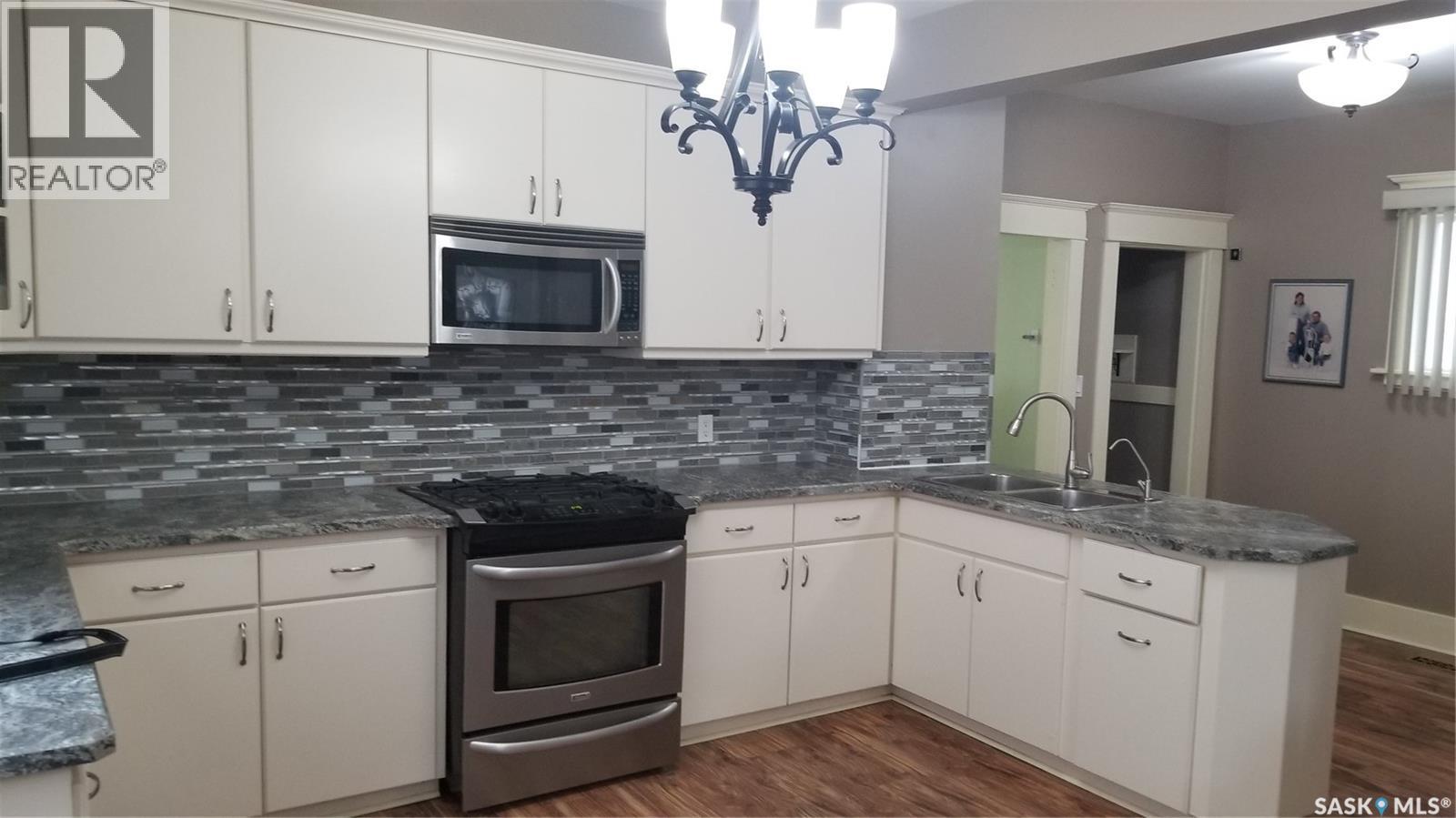 1422 Cameron Street, Regina, Saskatchewan  S4T 2T4 - Photo 9 - SK020240