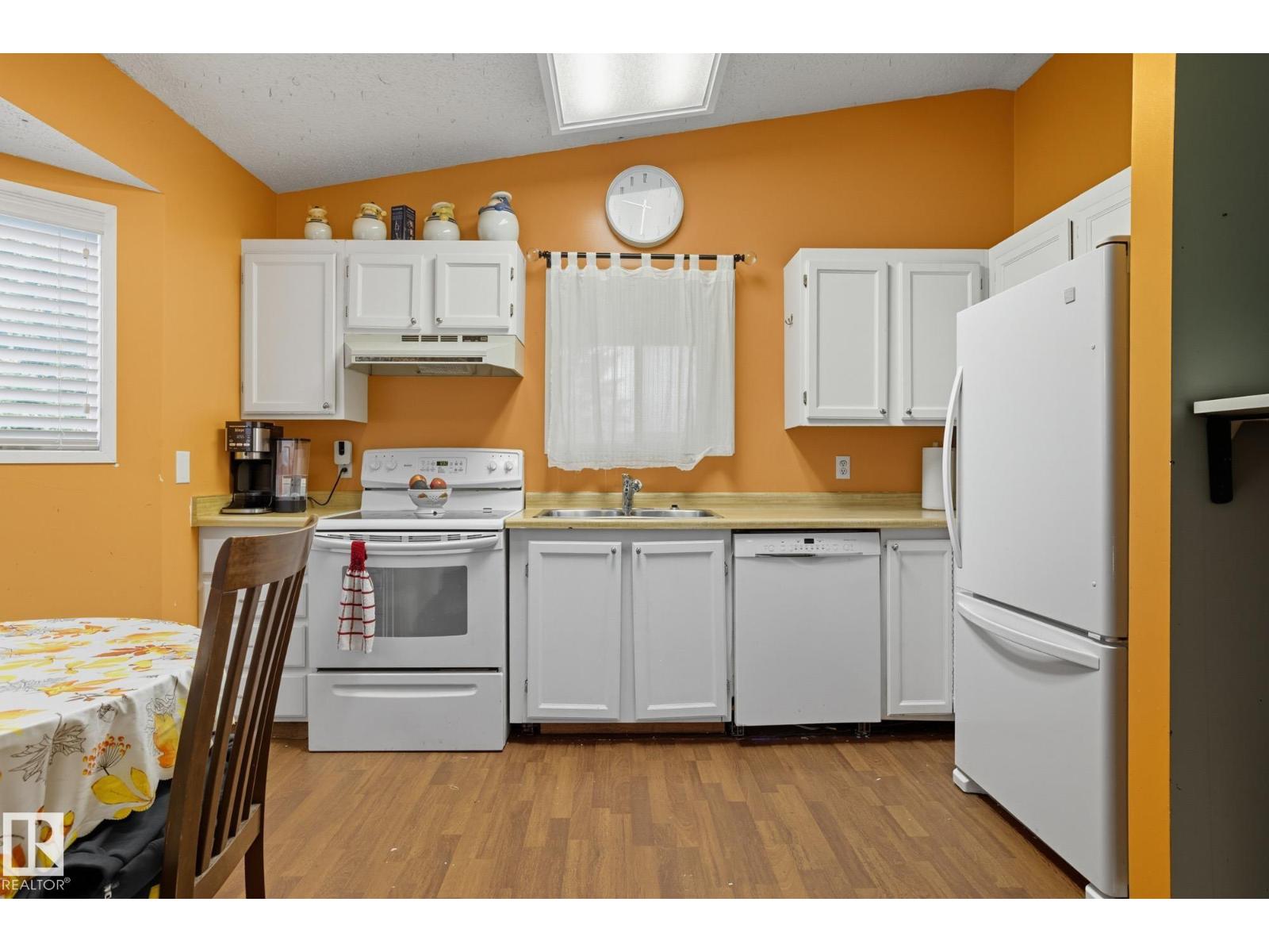 7123 187a St Nw, Edmonton, Alberta  T5T 5E8 - Photo 4 - E4461075