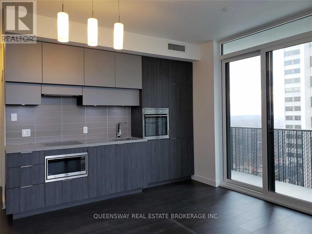 1005 - 8 Eglinton Avenue E, Toronto, Ontario  M4P 0C1 - Photo 2 - C12448328