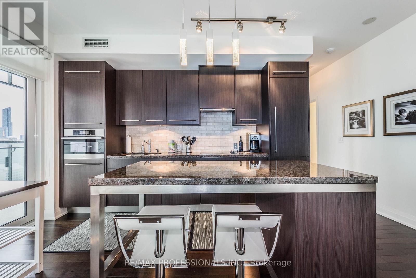 2606 - 80 John Street, Toronto, Ontario  M5V 3X4 - Photo 5 - C12448335