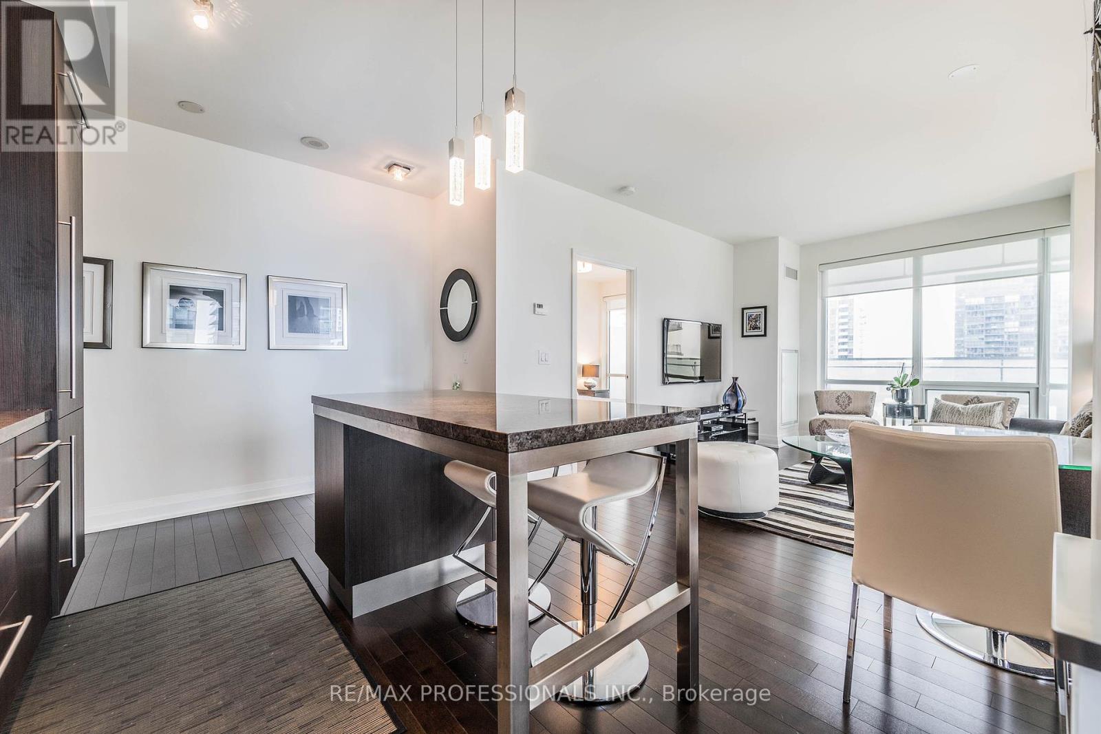 2606 - 80 John Street, Toronto, Ontario  M5V 3X4 - Photo 6 - C12448335