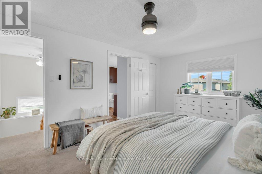 71 Waxwing Crescent, Guelph, Ontario  N1C 1E3 - Photo 23 - X12409386