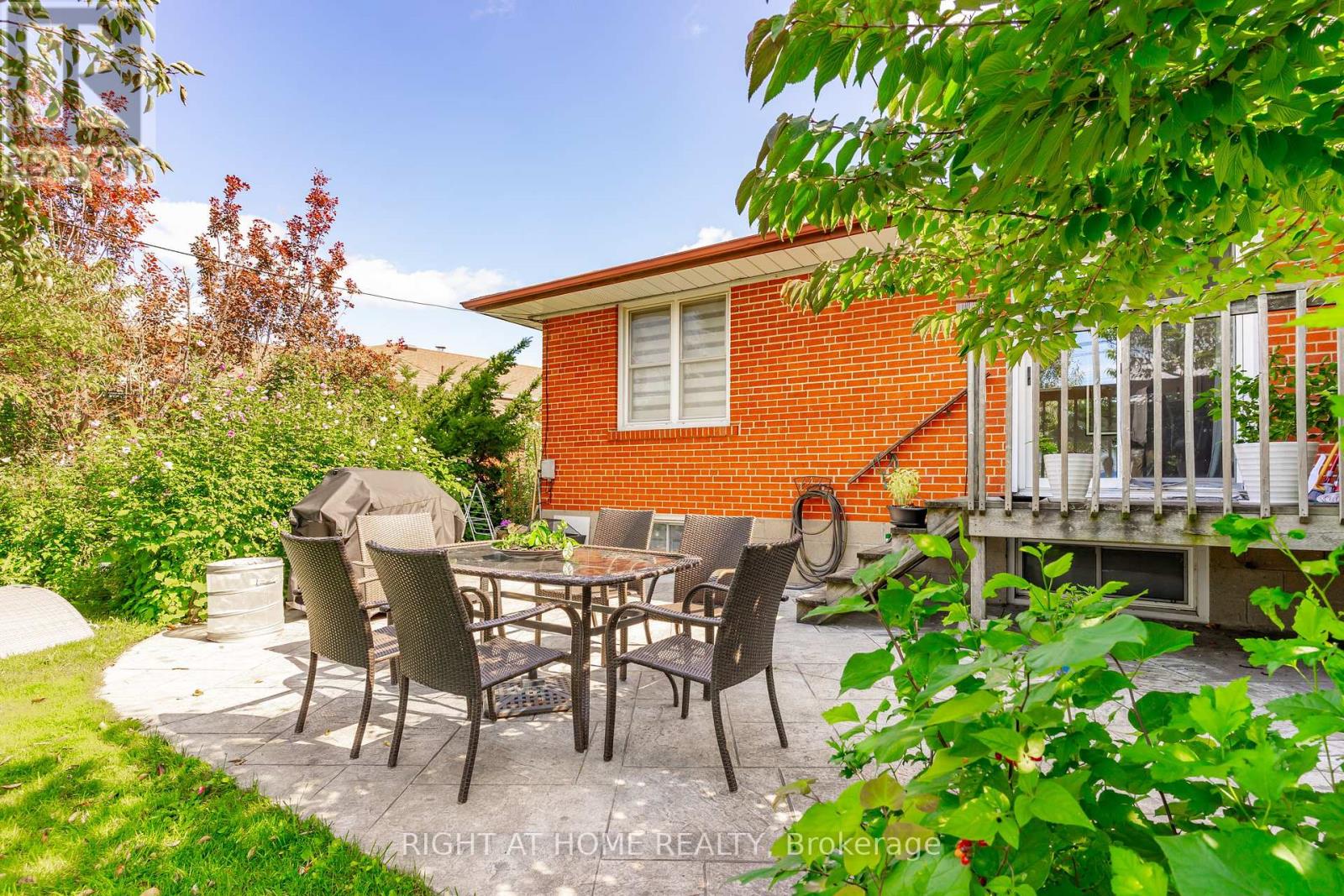 63 Allonsius Drive, Toronto, Ontario  M9C 3N6 - Photo 27 - W12448210