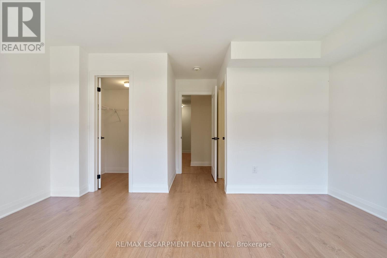 30 Burleigh Mews, Vaughan, Ontario  L4J 8A2 - Photo 21 - N12448303