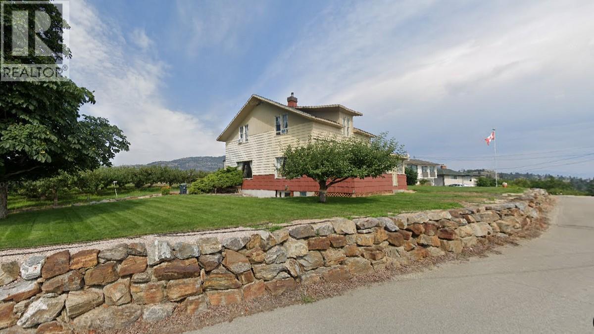 13606 Cooke Avenue, Summerland, British Columbia  V0H 1Z1 - Photo 1 - 10365218