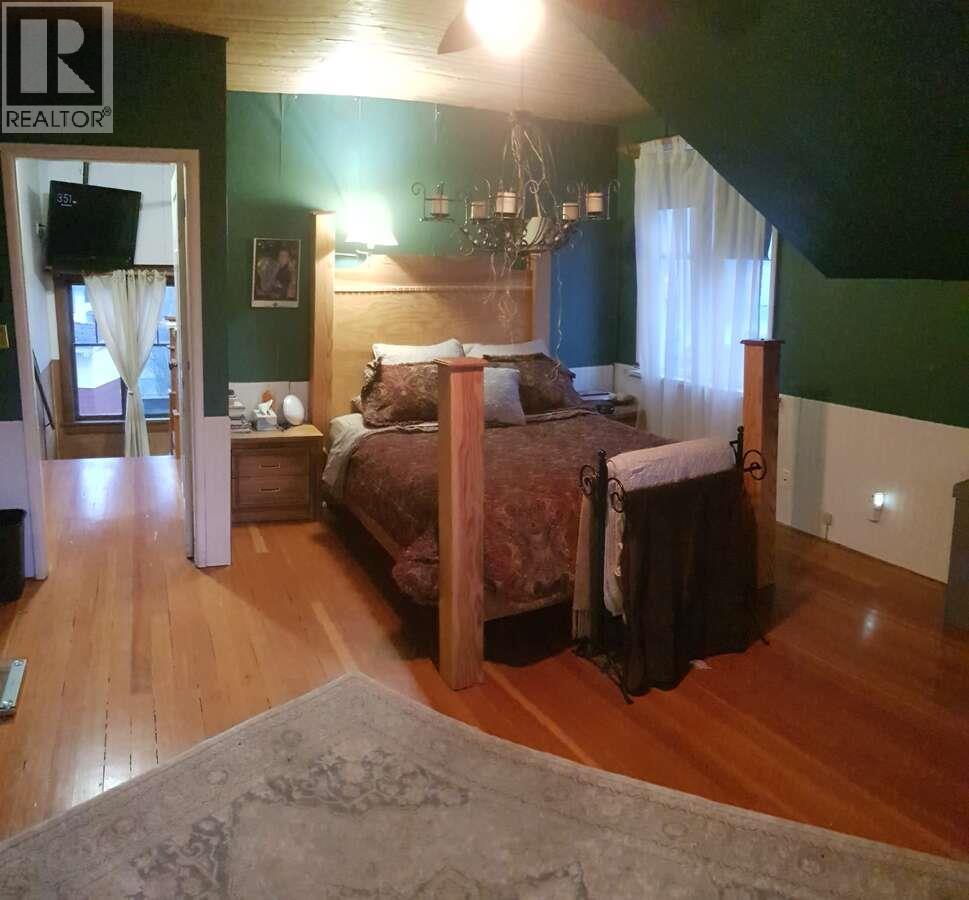 13606 Cooke Avenue, Summerland, British Columbia  V0H 1Z1 - Photo 10 - 10365218