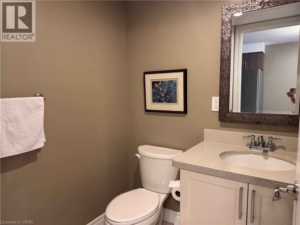 122 Courtland Avenue Unit# 4, Kitchener, Ontario  N2G 0B8 - Photo 3 - 40776584
