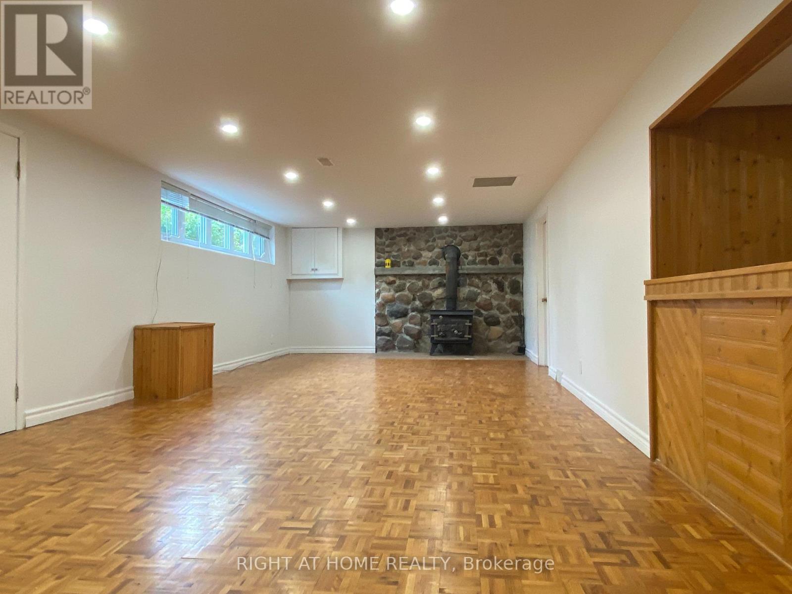 244 Weighton Drive, Oakville, Ontario  L6K 2R1 - Photo 24 - W12448317