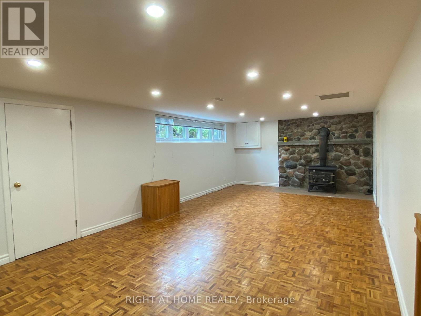 244 Weighton Drive, Oakville, Ontario  L6K 2R1 - Photo 27 - W12448317