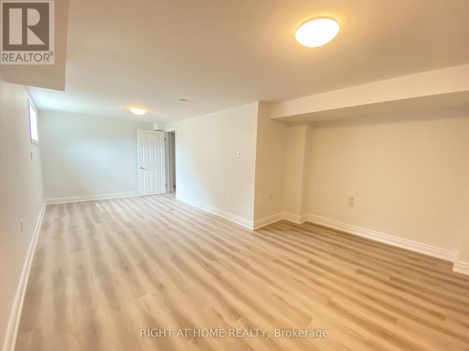 244 Weighton Drive, Oakville, Ontario  L6K 2R1 - Photo 29 - W12448317