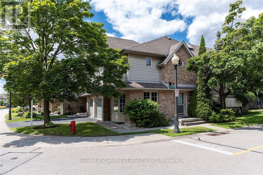 74 - 3333 NEW STREET, Burlington, Ontario