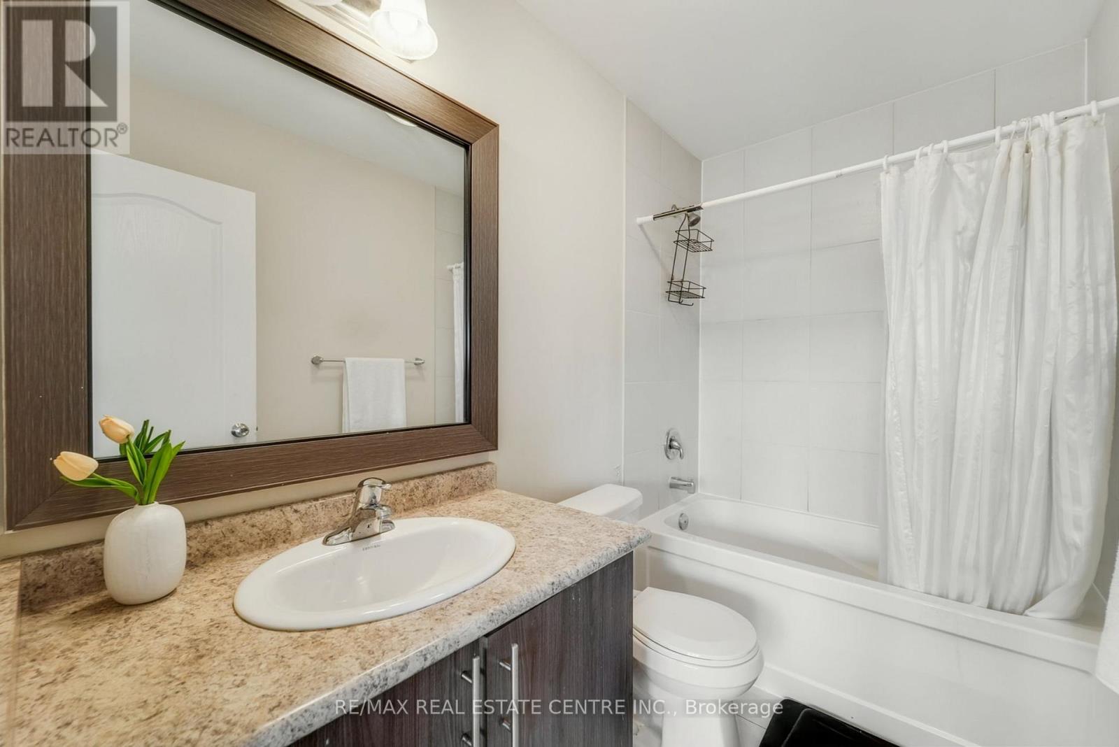 42 Andretti Crescent, Brampton (Credit Valley), Ontario  L6X 5G6 - Photo 23 - W12448330