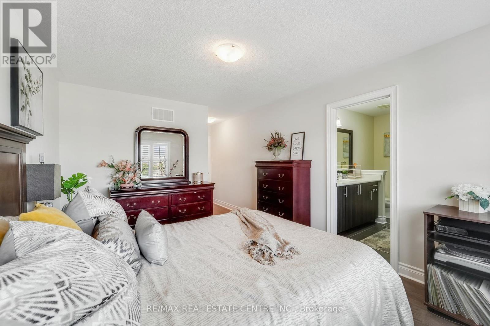 42 Andretti Crescent, Brampton (Credit Valley), Ontario  L6X 5G6 - Photo 25 - W12448330