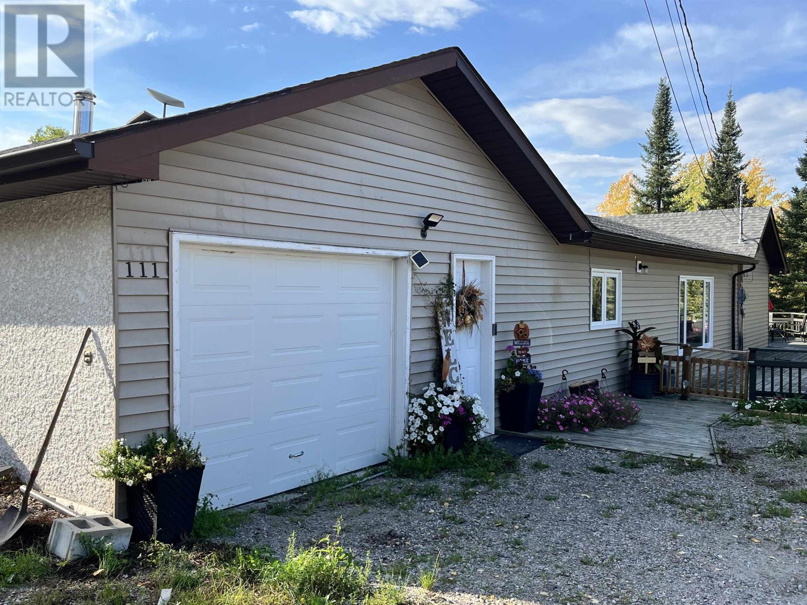111 Buffalo Street, Red Lake, Ontario  P0V 2M0 - Photo 1 - TB253149