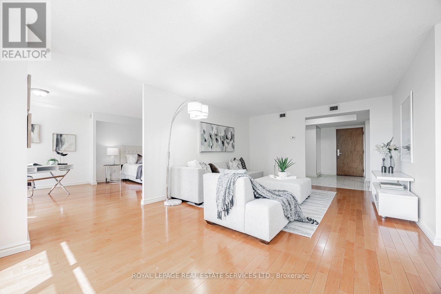 501 - 900 Yonge Street, Toronto, Ontario  M4W 3P5 - Photo 13 - C12448267