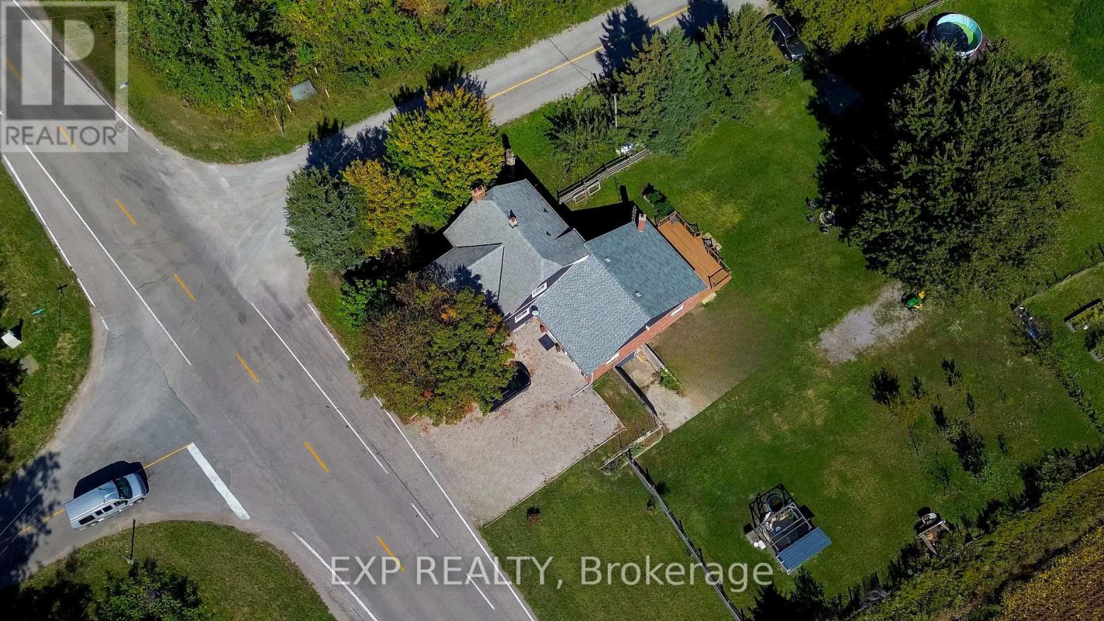 940 Hutchinson Road, Haldimand (Dunnville), Ontario  N0A 1K0 - Photo 2 - X12448314