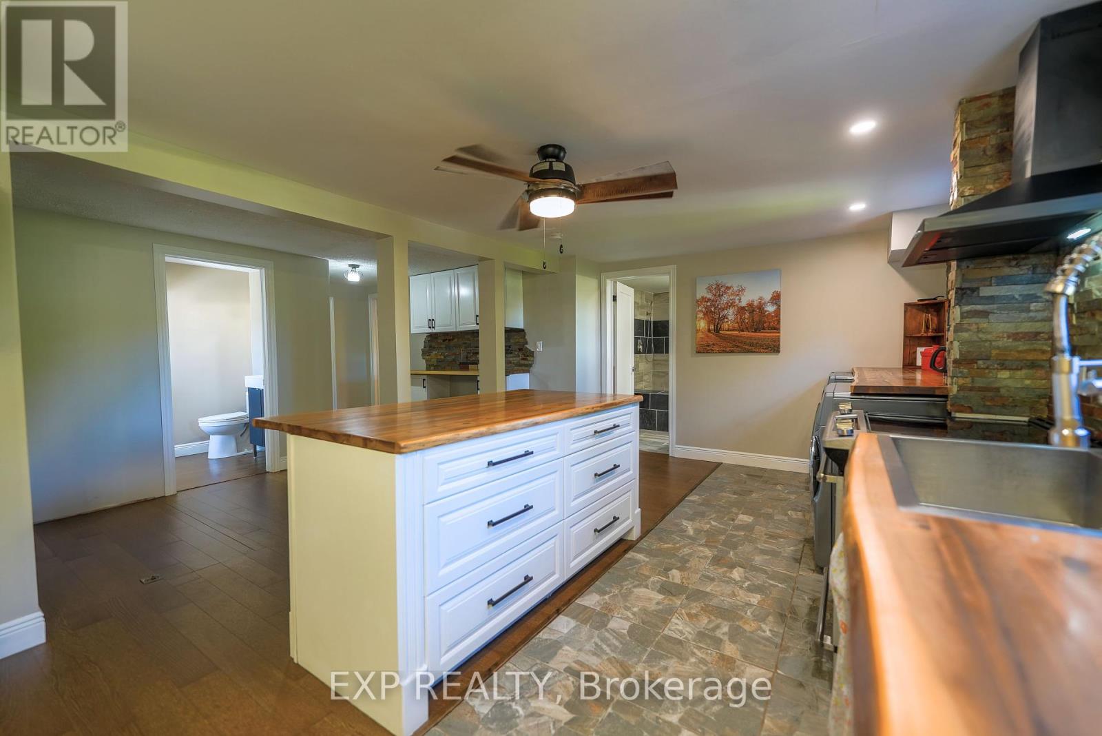 940 Hutchinson Road, Haldimand (Dunnville), Ontario  N0A 1K0 - Photo 8 - X12448314
