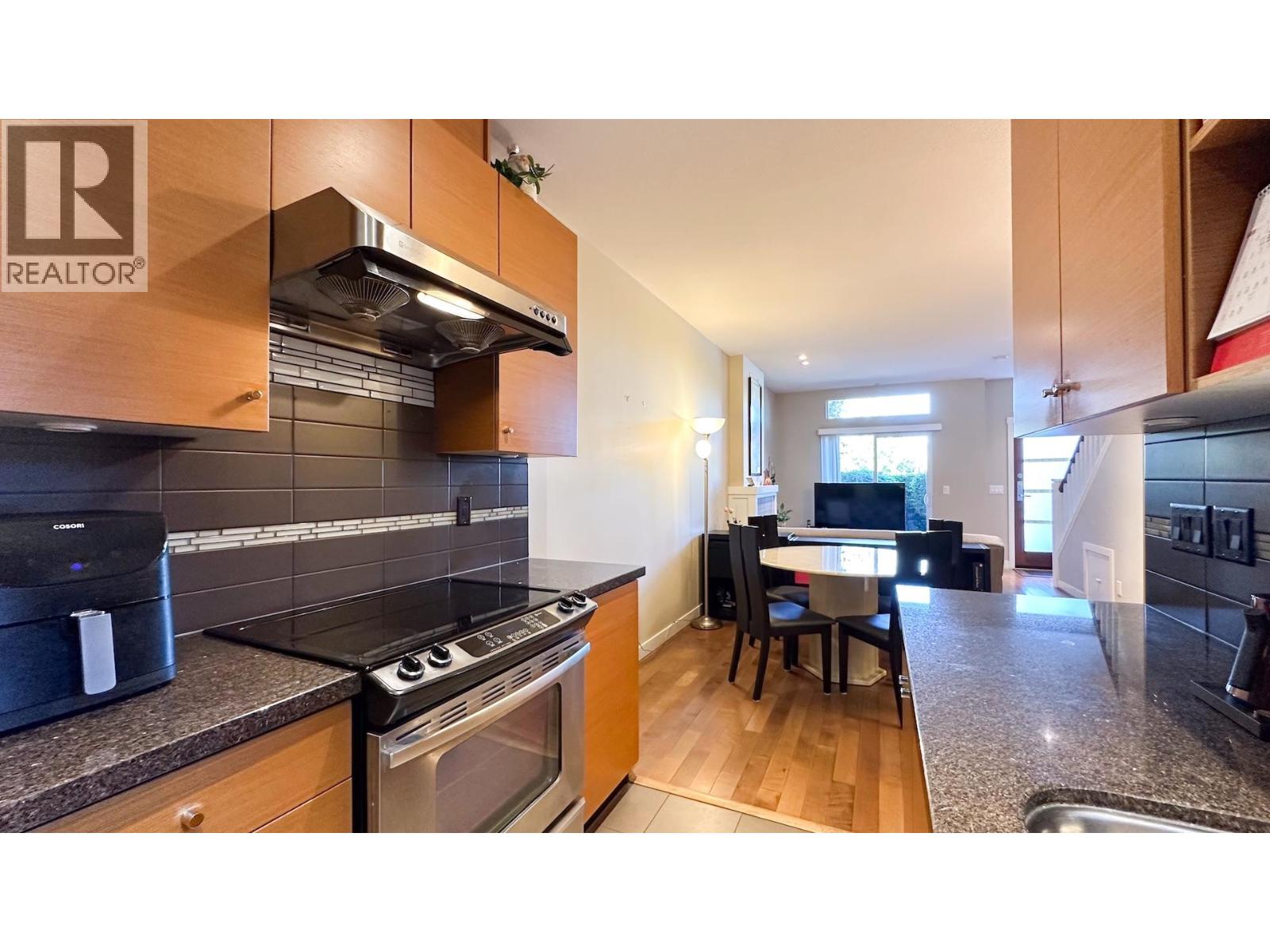 22 3788 Laurel Street, Burnaby, British Columbia  V5G 1M7 - Photo 15 - R3056001