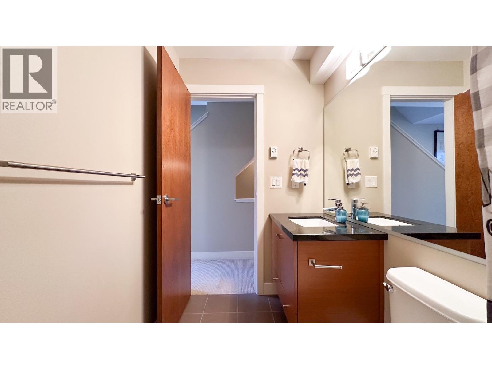 22 3788 Laurel Street, Burnaby, British Columbia  V5G 1M7 - Photo 22 - R3056001