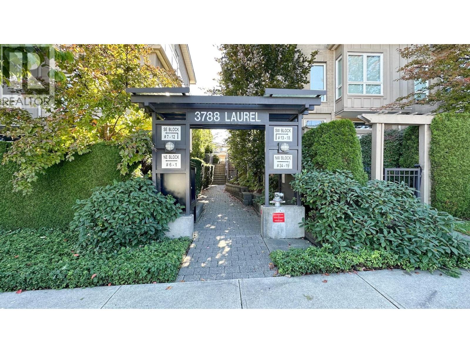 22 3788 Laurel Street, Burnaby, British Columbia  V5G 1M7 - Photo 4 - R3056001